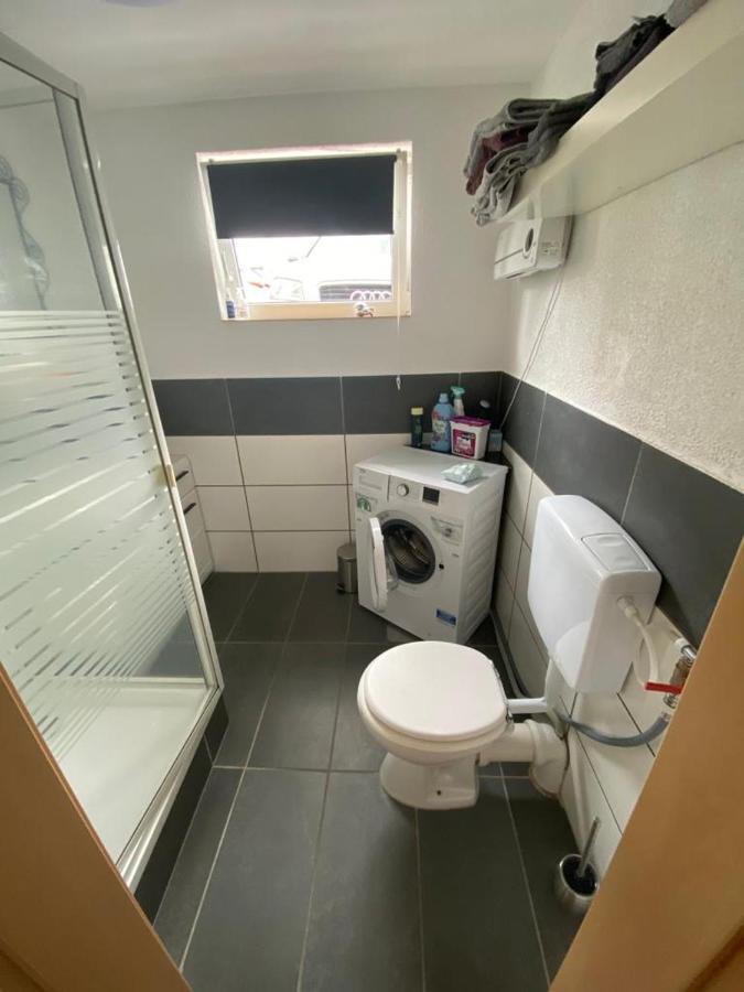 Schoene Wohnung In Karben - Rendel, Mit Freisitz Buitenkant foto